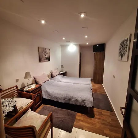 Bed and Breakfast Amma Gruda